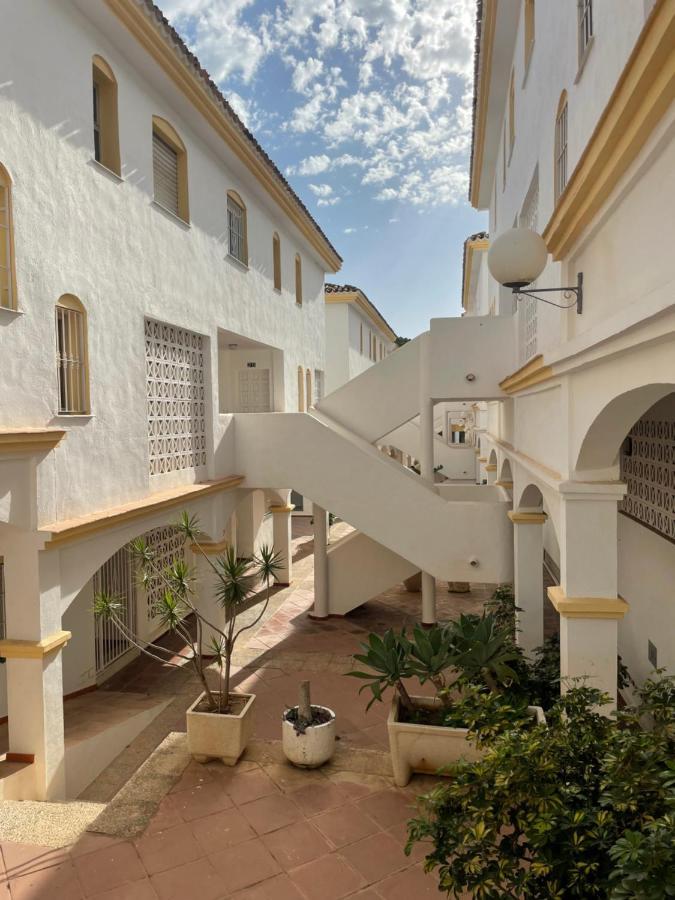 Buena Vista Apartment, 3 Bedrooms Sitio de Calahonda Eksteriør billede